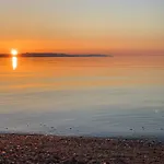 Апартаменты Waterfront Roko *