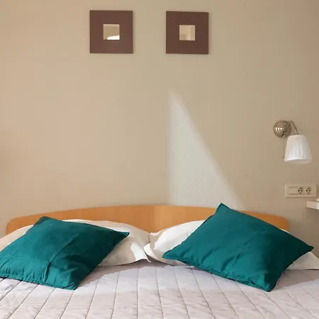 Waterfront Roko * 伯德古拉