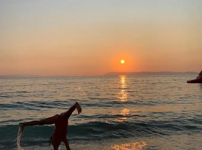 Waterfront Roko 公寓