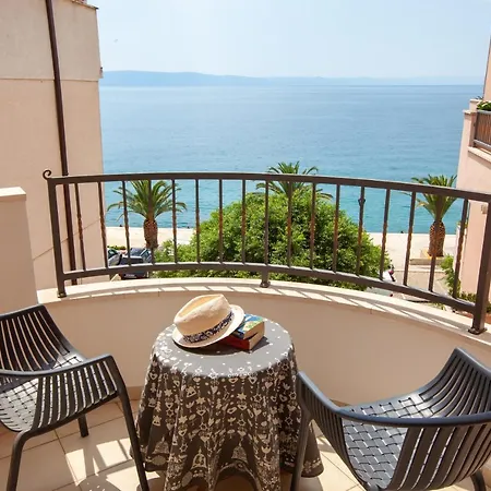 Waterfront Roko Apartamento *