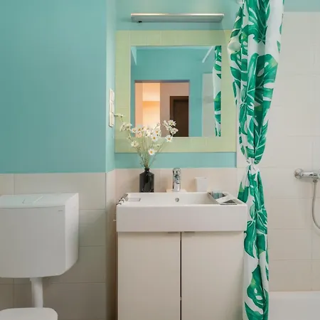 Waterfront Roko Апартаменты *