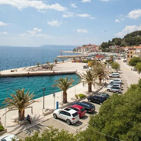 Waterfront Roko Апартаменты