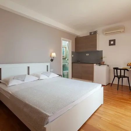 Apartamento Waterfront Roko *