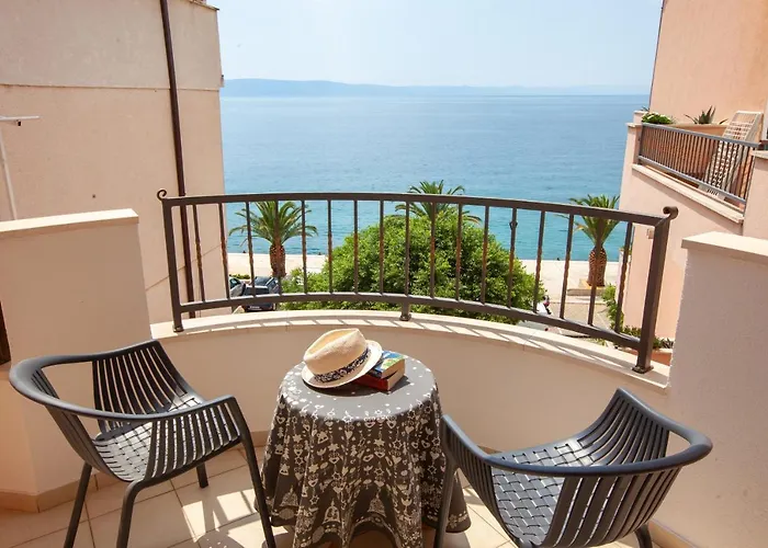 Waterfront Roko Διαμέρισμα *